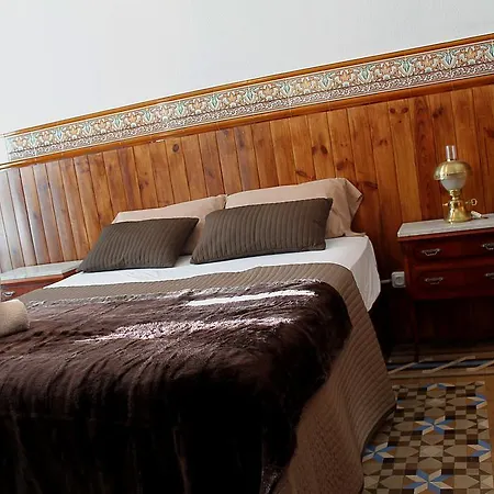 Chaplin Guest house Barcelona